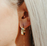 Load image into Gallery viewer, Aria hoops