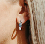 Load image into Gallery viewer, Aria hoops