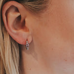 Load image into Gallery viewer, IZZY HOOP PINK STONE