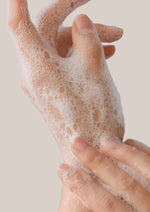 Load image into Gallery viewer, Smith & Co. Wash 400ml - Black Oud & Saffron