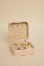 Load image into Gallery viewer, Square Pink Jewellery Travel Case
