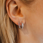 Load image into Gallery viewer, IZZY HOOP PINK STONE

