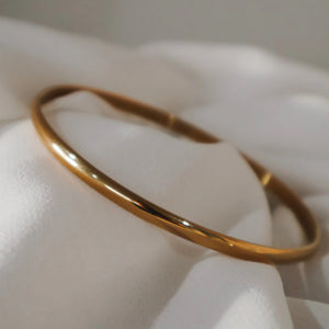Katy B 4MM BANGLE