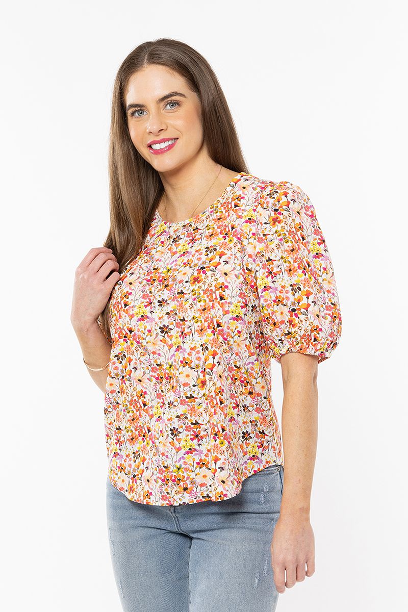 Relaxed Carefree Top Colourful Blossom