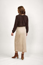 Load image into Gallery viewer, Cooper Skirt Oat Denim
