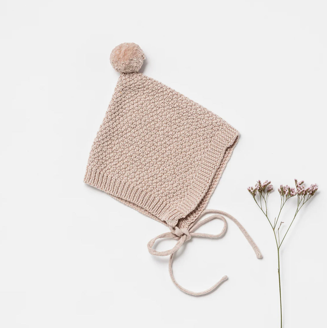 Bonnet with Pompom in fawn