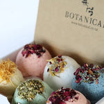 Load image into Gallery viewer, BATH BOMB GIFT BOX OF 6 - Discovery Selection
