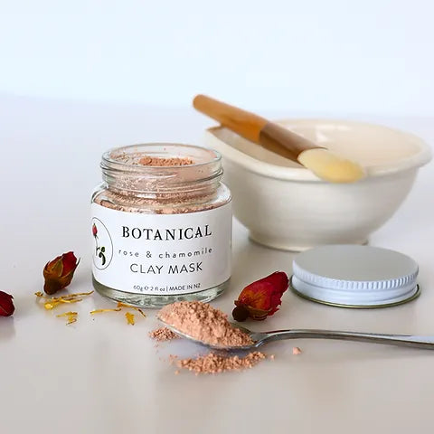 ROSE & CHAMOMILE CLAY MASK